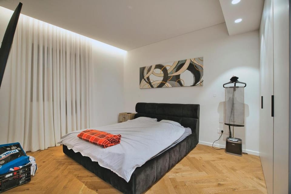 Ibn Gvirol Palace Apartment in Tel Aviv-Yafo
