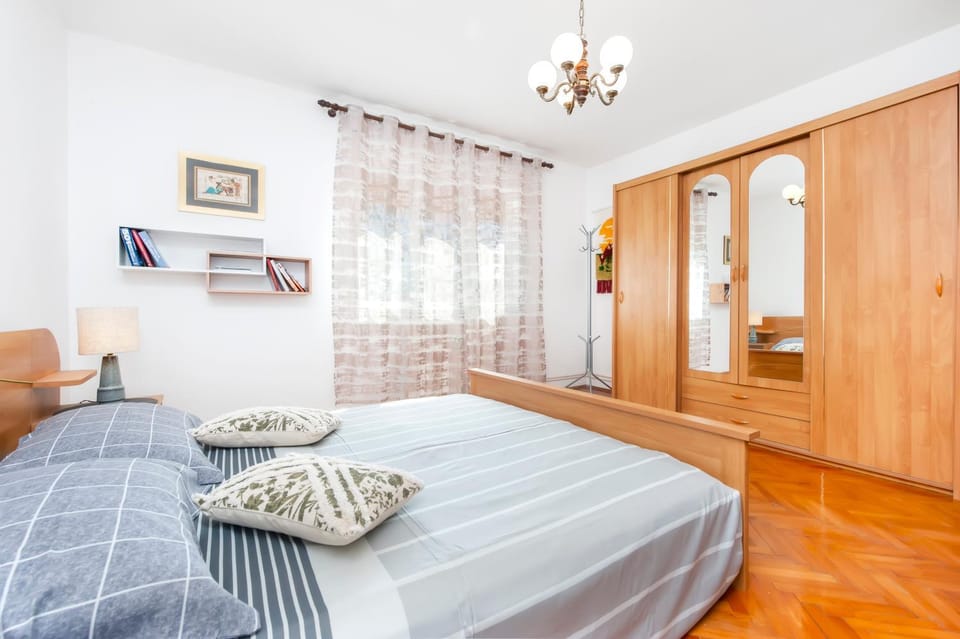 Bed, Bedroom, wardrobe