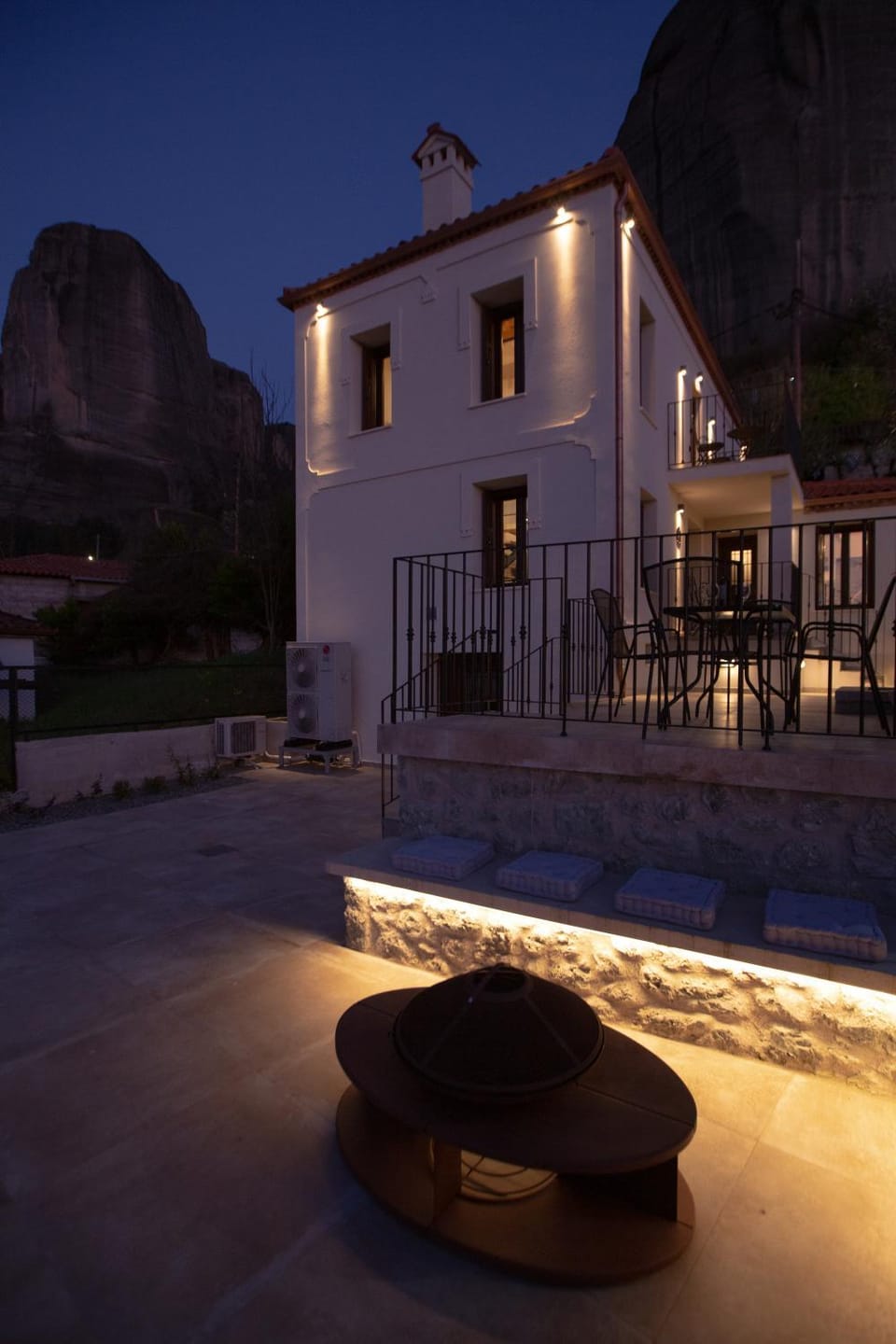 Night, Balcony/Terrace, Mountain view
