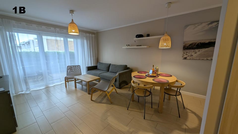 Communal lounge/ TV room, Living room, Seating area, Dining area