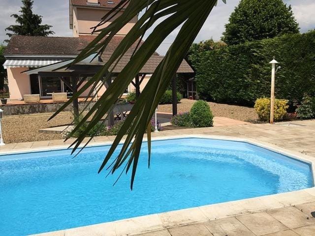 Belle maison au coeur de Beaune avec piscine privée, Cabotte Dionysos Villa in Beaune