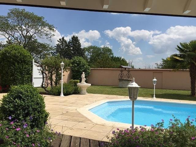 Belle maison au coeur de Beaune avec piscine privée, Cabotte Dionysos Villa in Beaune