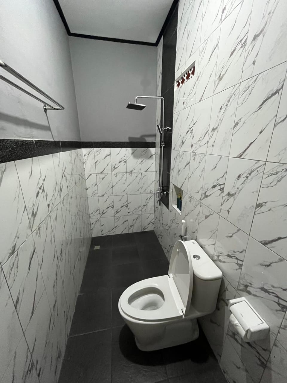 D nux House Bed and Breakfast in Kuta