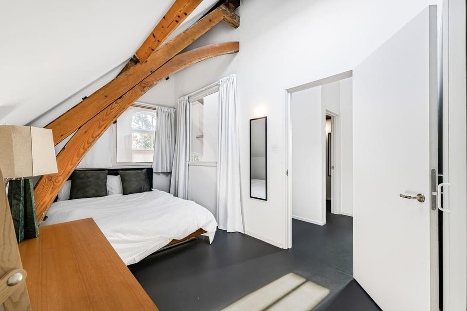 Bed, wardrobe