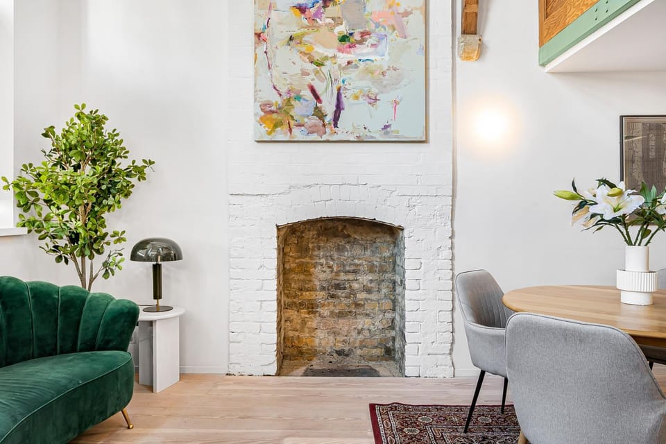 Living room, Decorative detail, Seating area