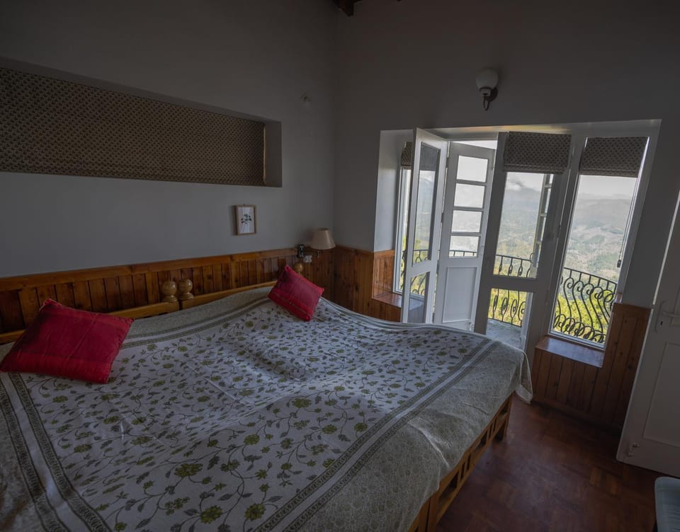 Firwood Majhkali House in Uttarakhand