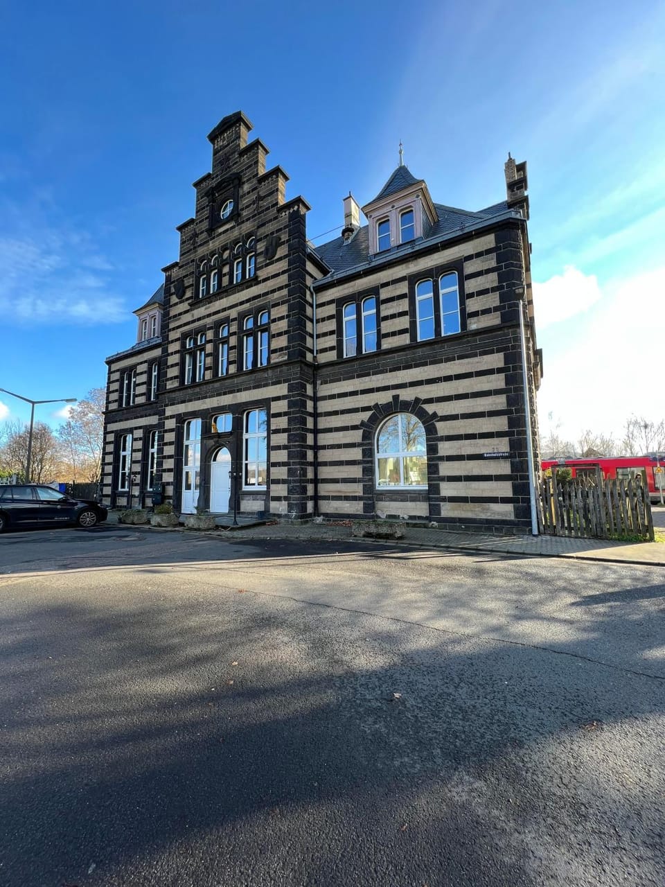 Property building, Day, Landmark view