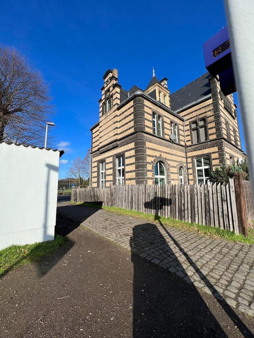 Property building, Day, Landmark view
