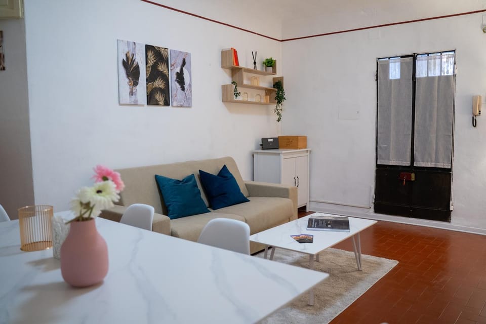 Living room, Photo of the whole room, Seating area, Dining area, air conditioner