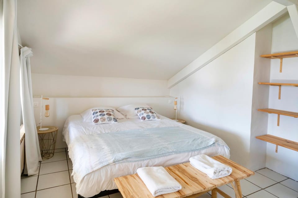 Property building, Living room, Bedroom