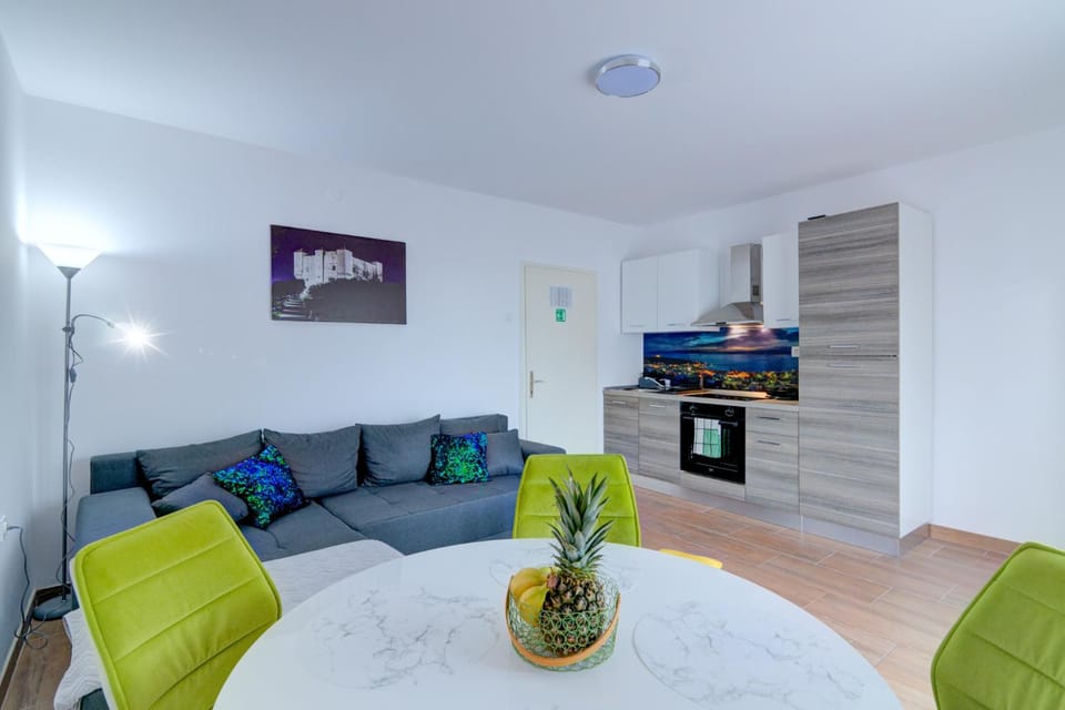 Sunrise Apartment in Lika-Senj County