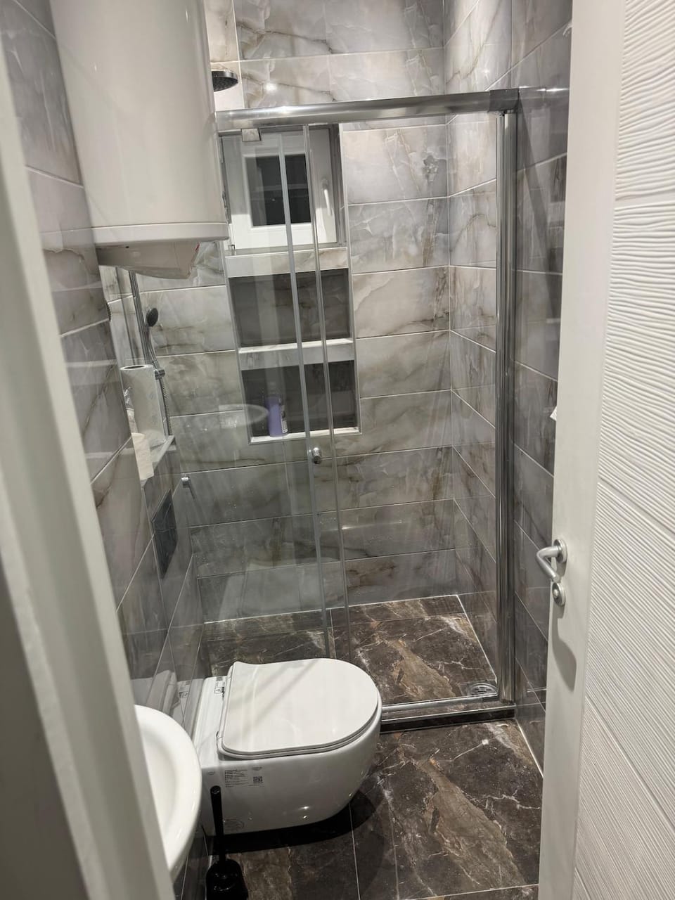 Shower, Toilet, Bathroom