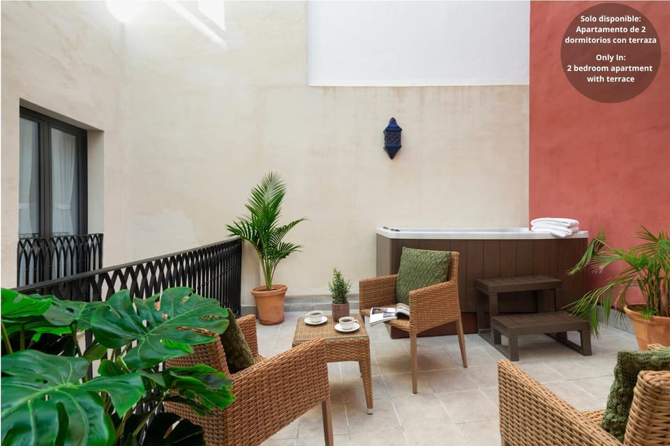 Hot Tub, Balcony/Terrace