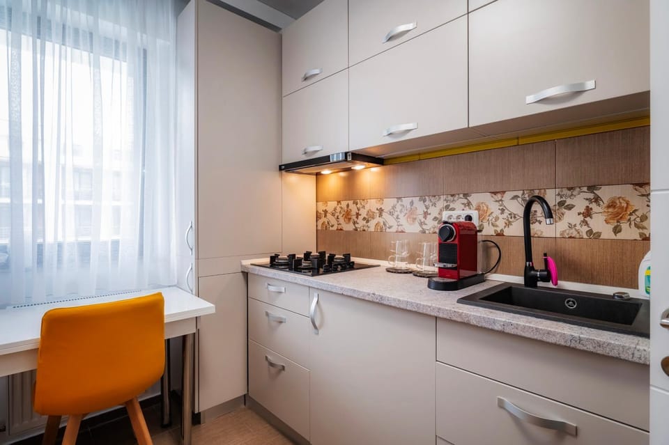 Coffee/tea facilities, Kitchen or kitchenette, Dining area, pet friendly, stove, toaster