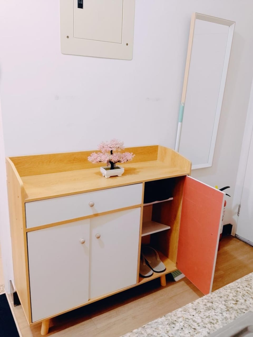 Traveler Residence 1BR Apartment in Quezon City