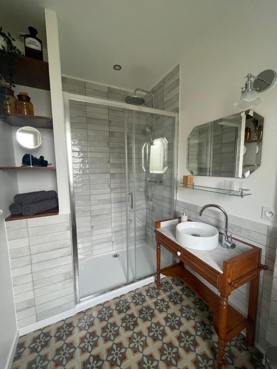 Shower, Bathroom