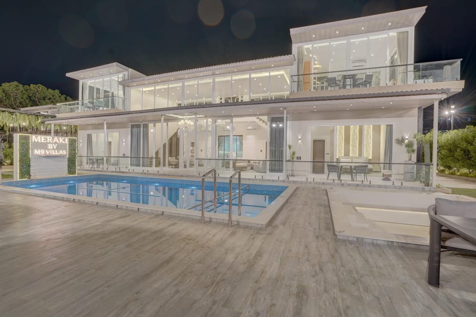 ELIVAAS Meraki Villa - Luxe 6 BHK Glass Villa With Private Pool, Balcony, Garden & Gazebo Villa in Lonavla