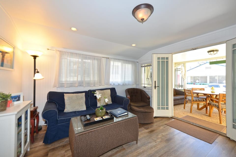 234CL 234 Claressa Ave House in Avalon