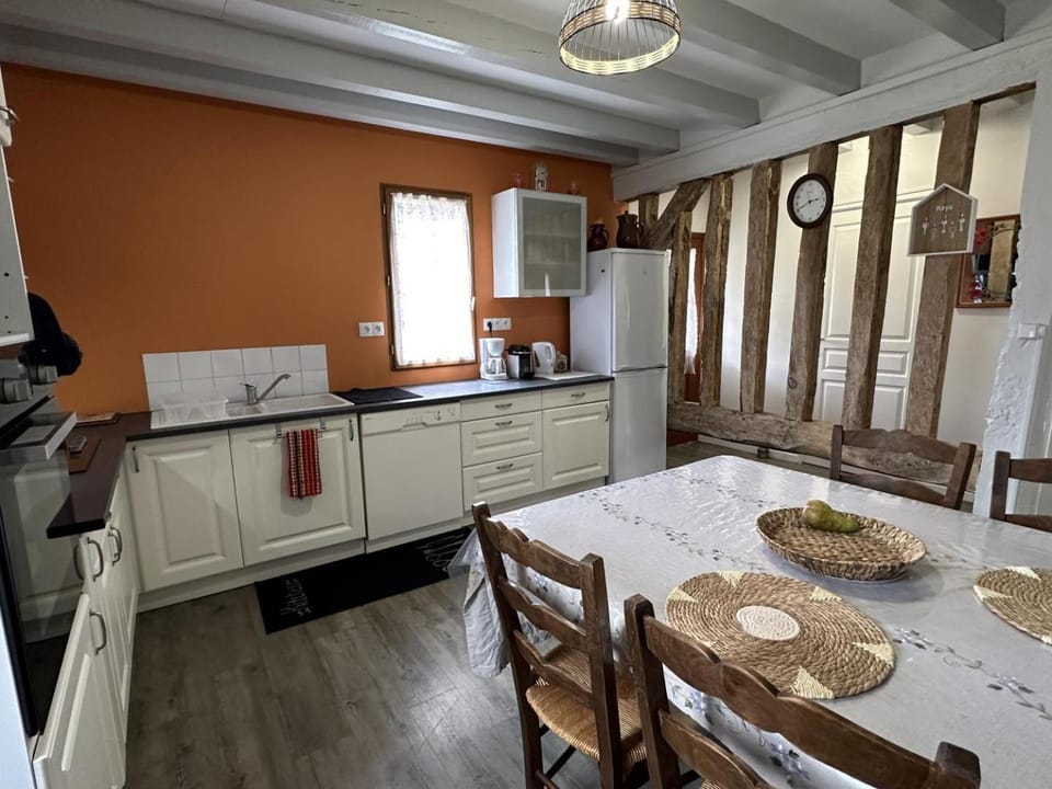 Riban House in Nouvelle-Aquitaine