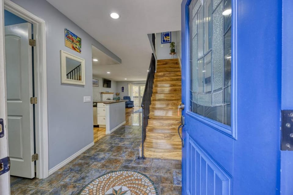 28SV 28 Sol Vista House in Avalon