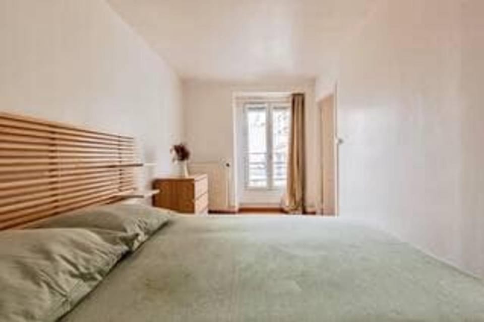 Canal Saint-Martin 10th Bright & Peaceful Apartment by MeyAgency Apartment in Paris