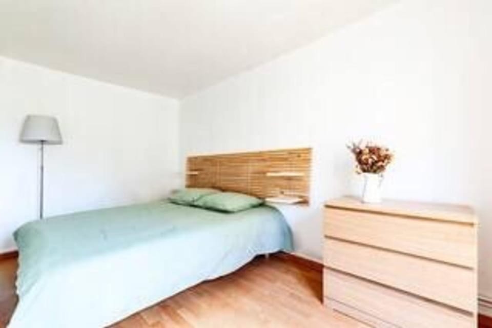 Canal Saint-Martin 10th Bright & Peaceful Apartment by MeyAgency Apartment in Paris