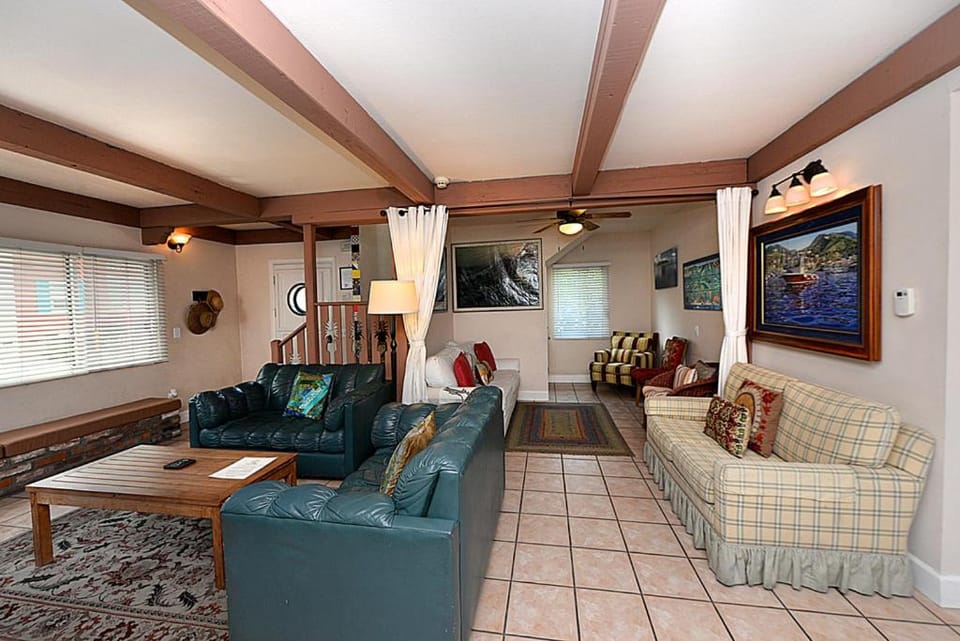 309CE 309 Clemente House in Avalon