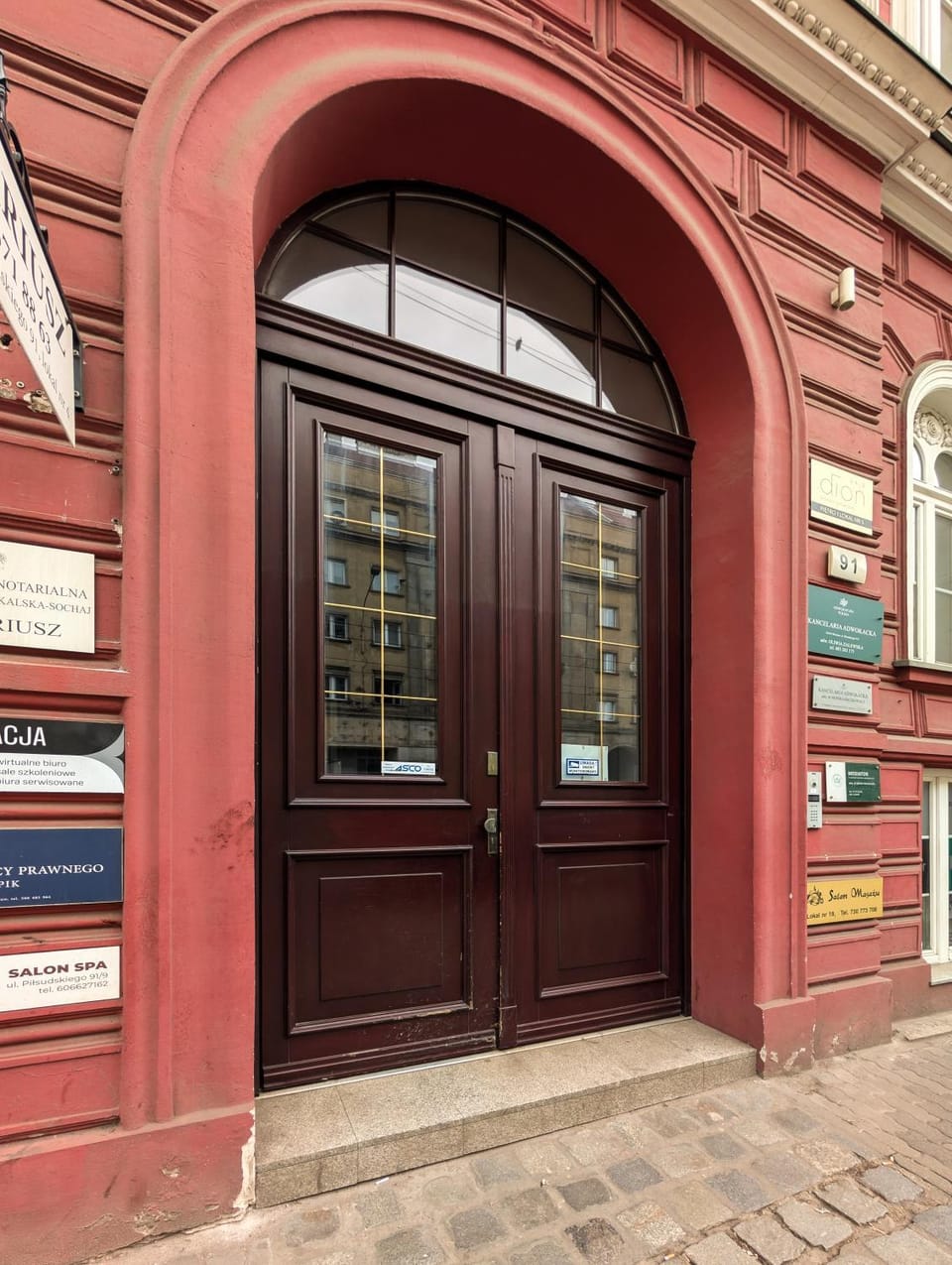 Facade/entrance, Day
