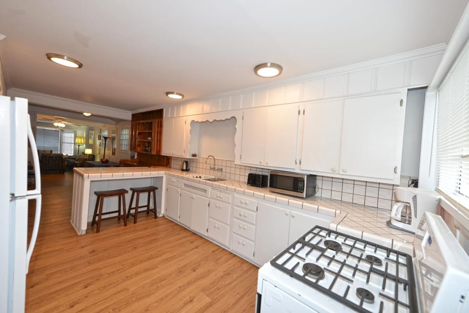 317CA 317 Catalina Ave. House in Avalon