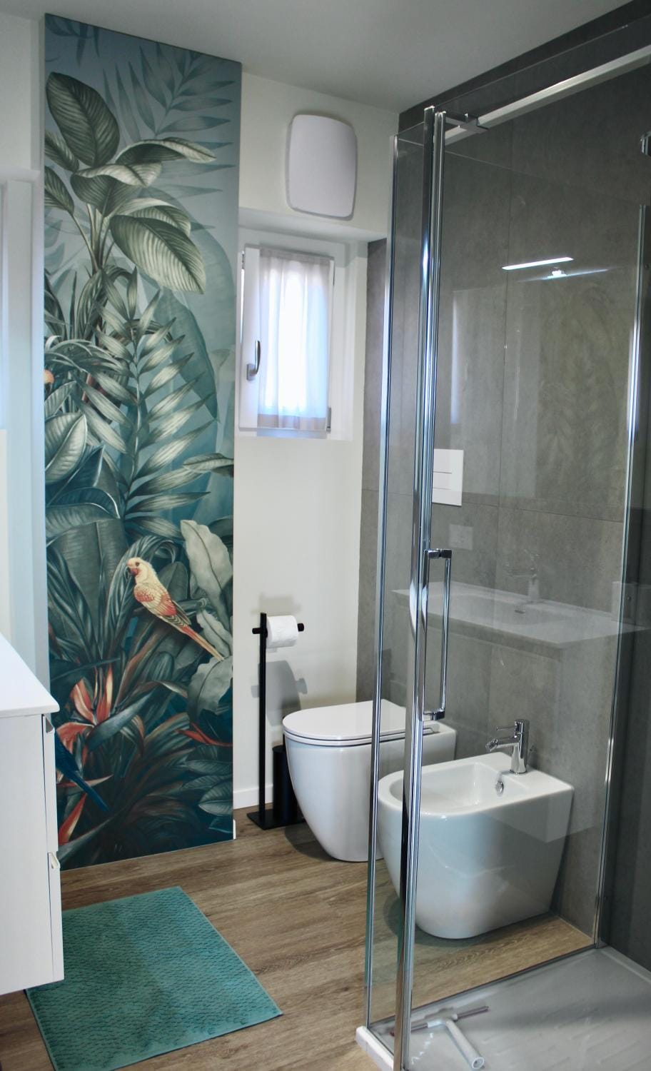 Shower, Toilet, Bathroom, bidet, towels