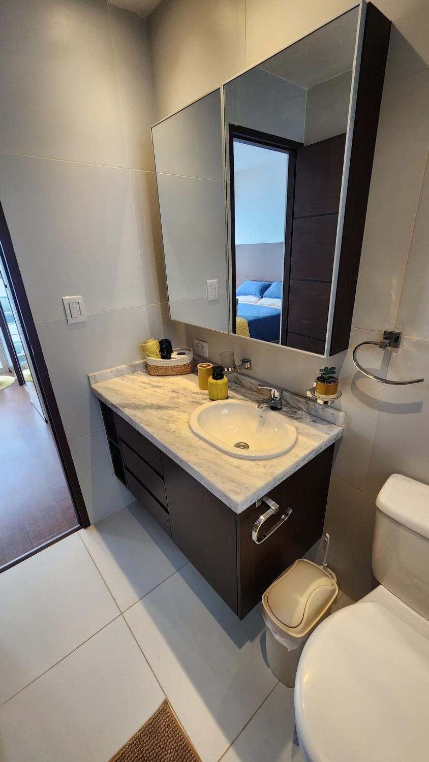 Bathroom, towels