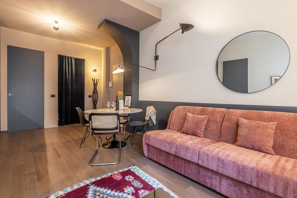 Living room, Photo of the whole room, Seating area, Dining area
