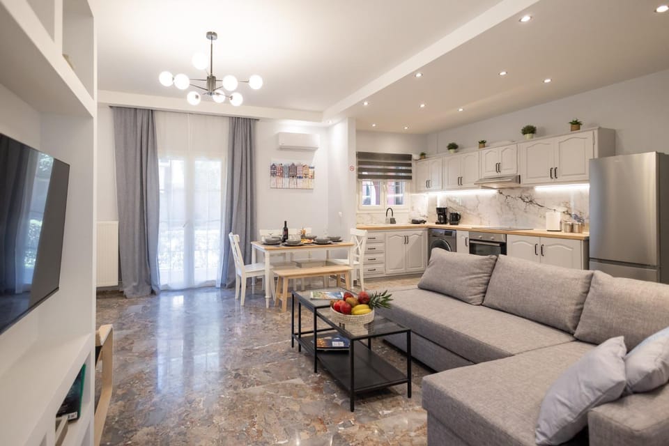 Athena Lux Maison Apartment in Corfu