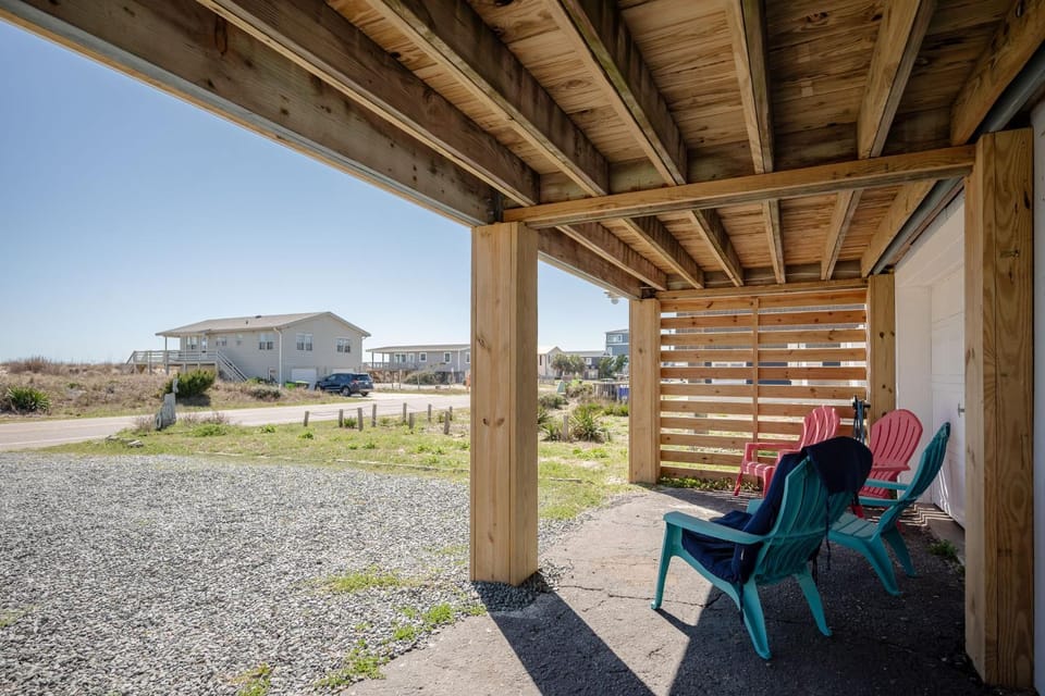 Look and Sea House in Oak Island