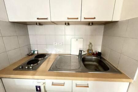 Bleuzen - CI - Parisian Cosy Studio Apartment in Vanves