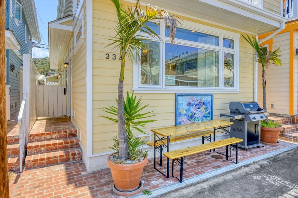 334E 334 Eucalyptus House in Avalon