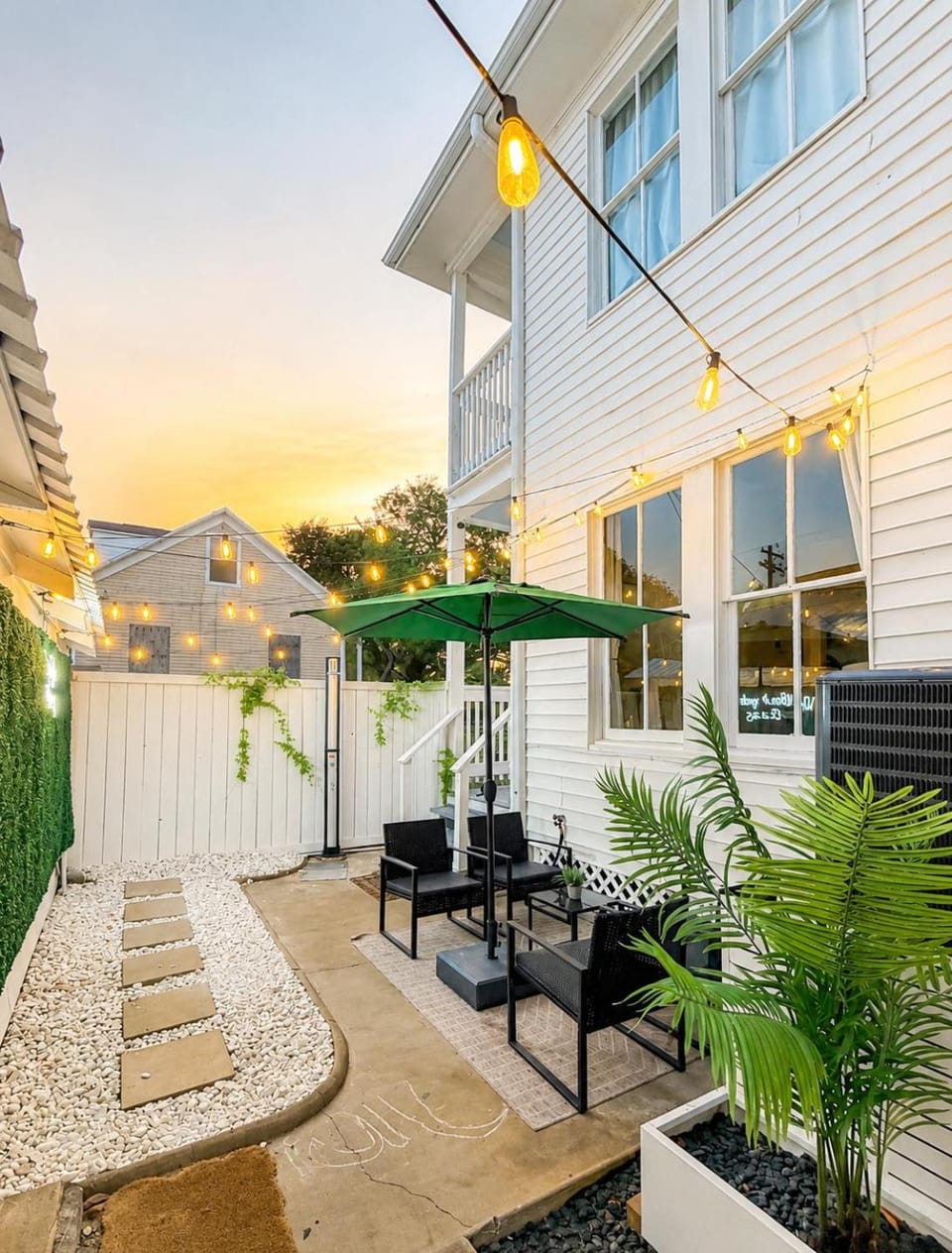 Balcony/Terrace, Entertainment, Inner courtyard view