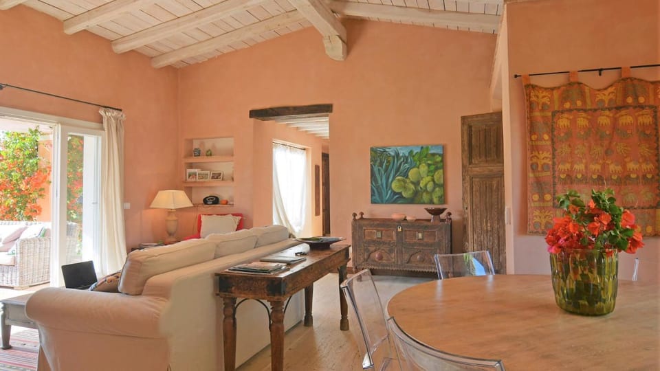 Communal lounge/ TV room, Living room