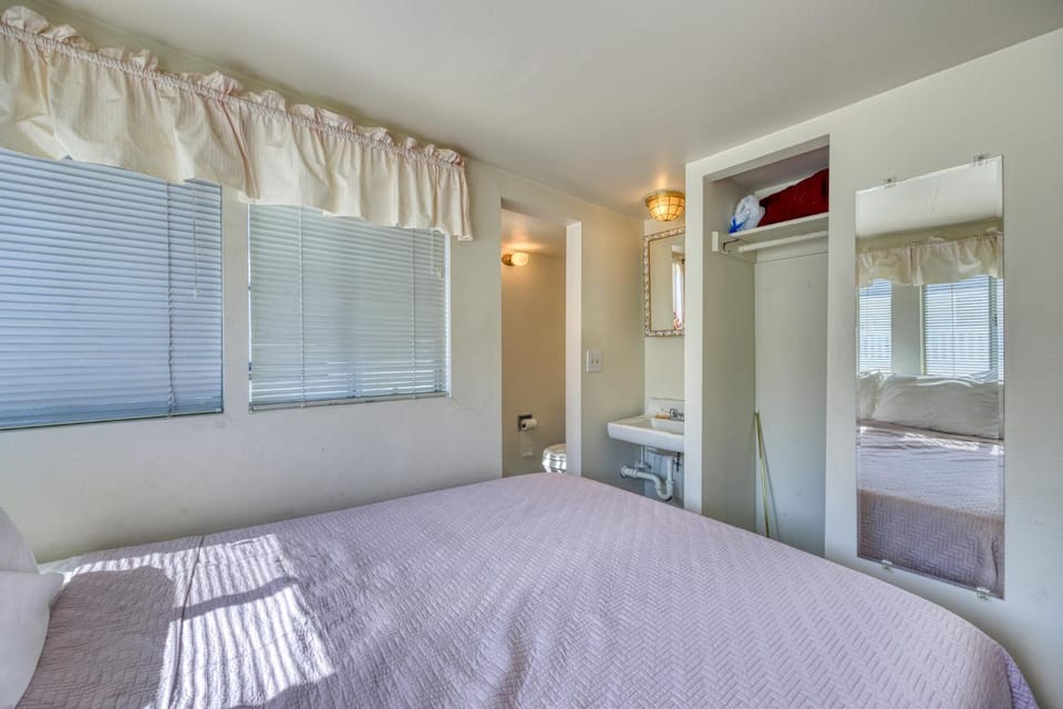 347CA 347 Catalina House in Avalon