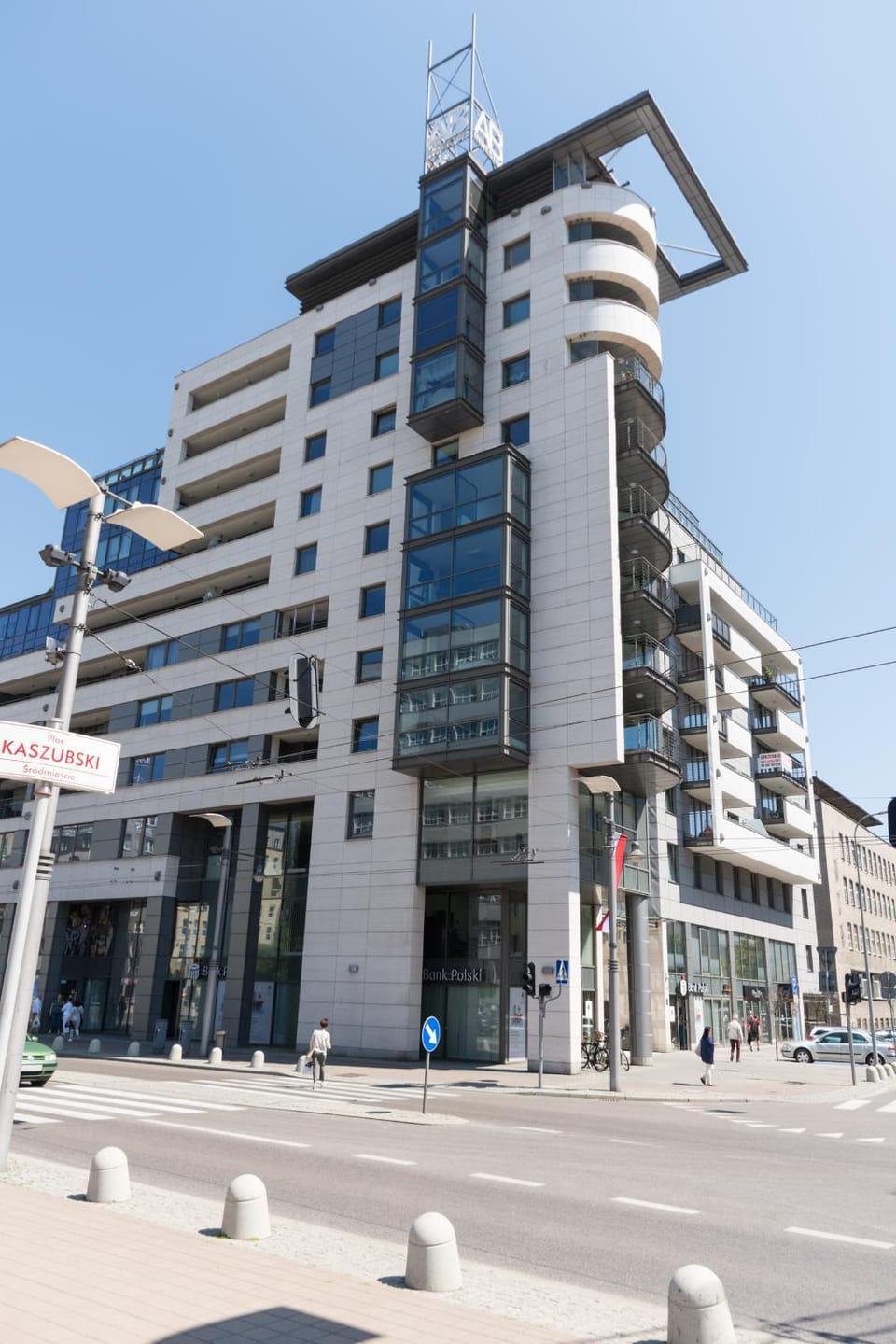 Property building, Location