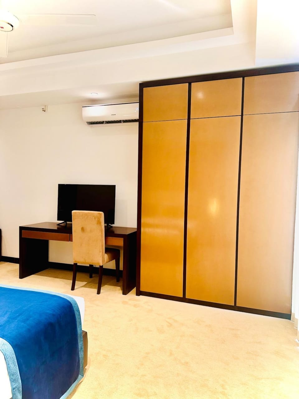 TV and multimedia, wardrobe