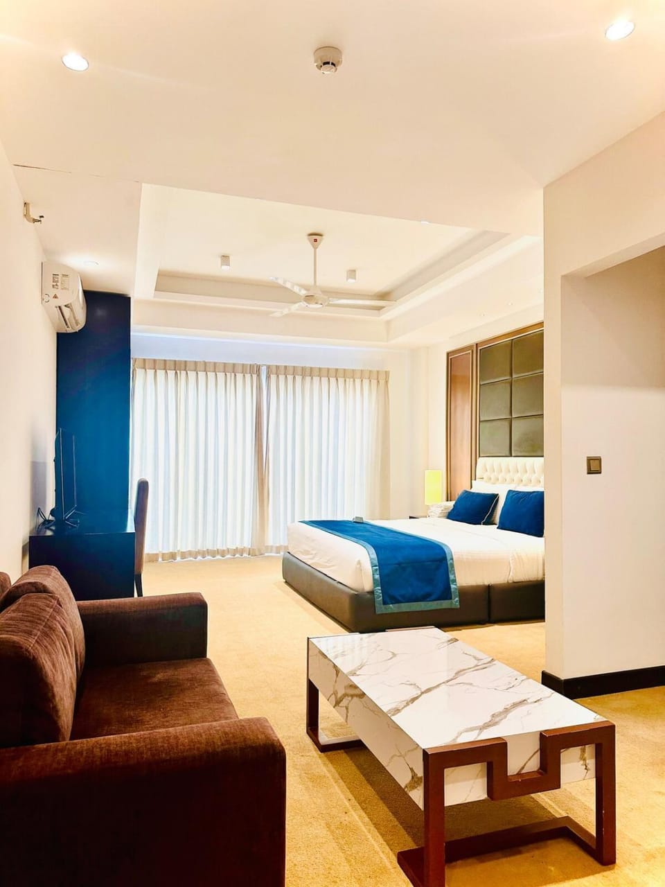 Living room, Photo of the whole room, Bedroom