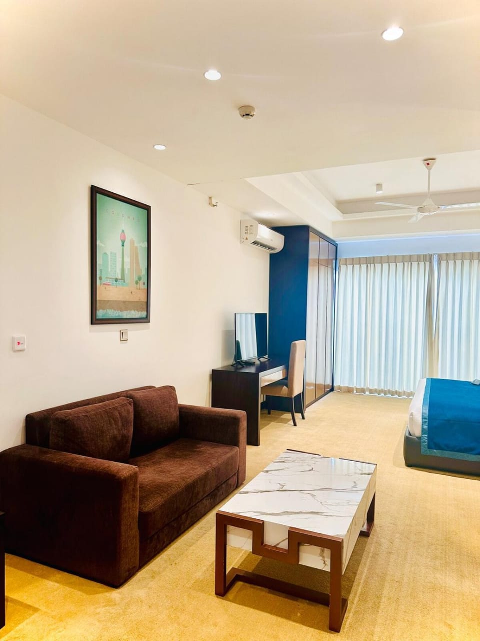 TV and multimedia, Living room, Seating area