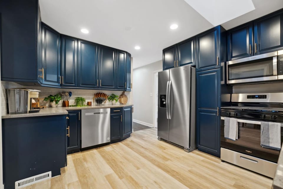 Elevated Stay 3BR in Addison House in Villa Park