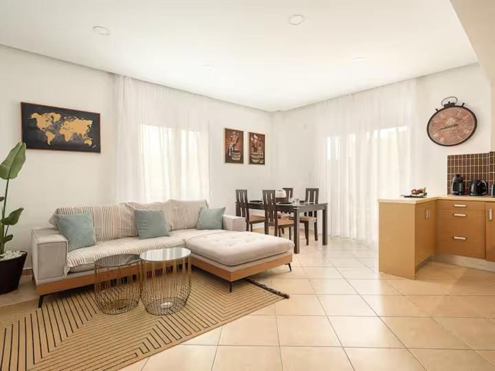Bed, Coffee/tea facilities, Balcony/Terrace, Balcony/Terrace, Living room, Dining area, Diving, Sea view