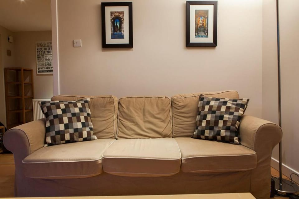 Bright & Stylish West End Apartment Apartment in Edinburgh