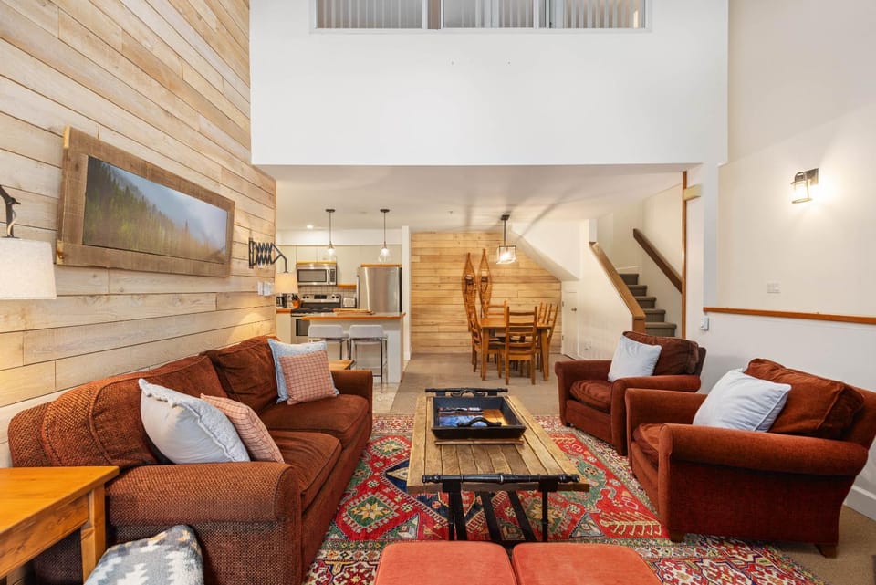 Foxglove by Whistler Premier Apartment in Whistler