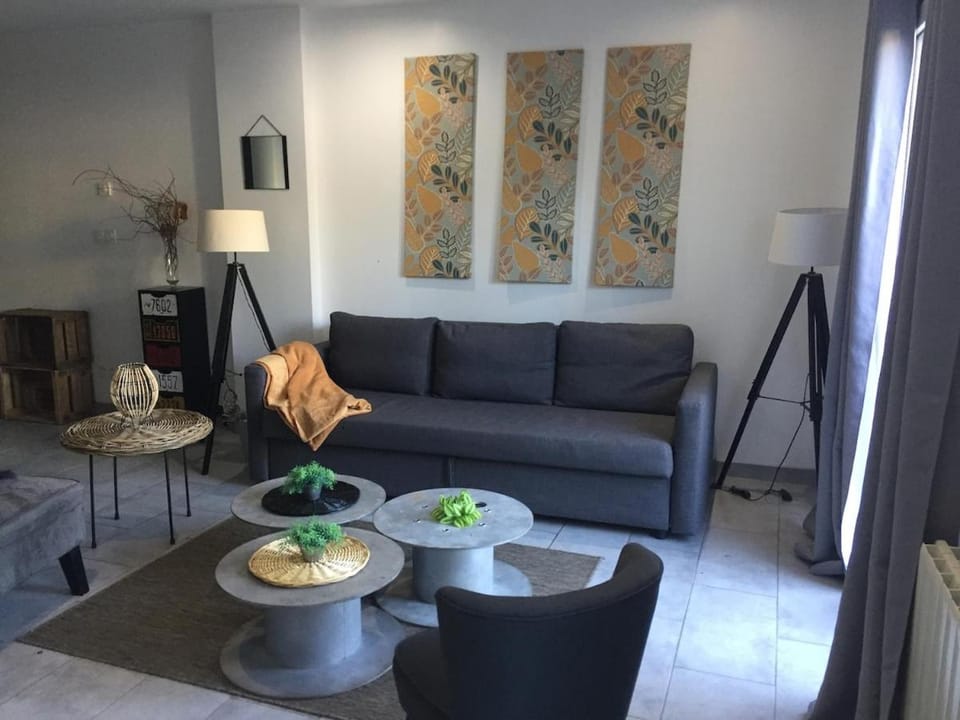 LES GITES CHEROIS maison esprit campagne 6 personnes House in Auvergne-Rhône-Alpes