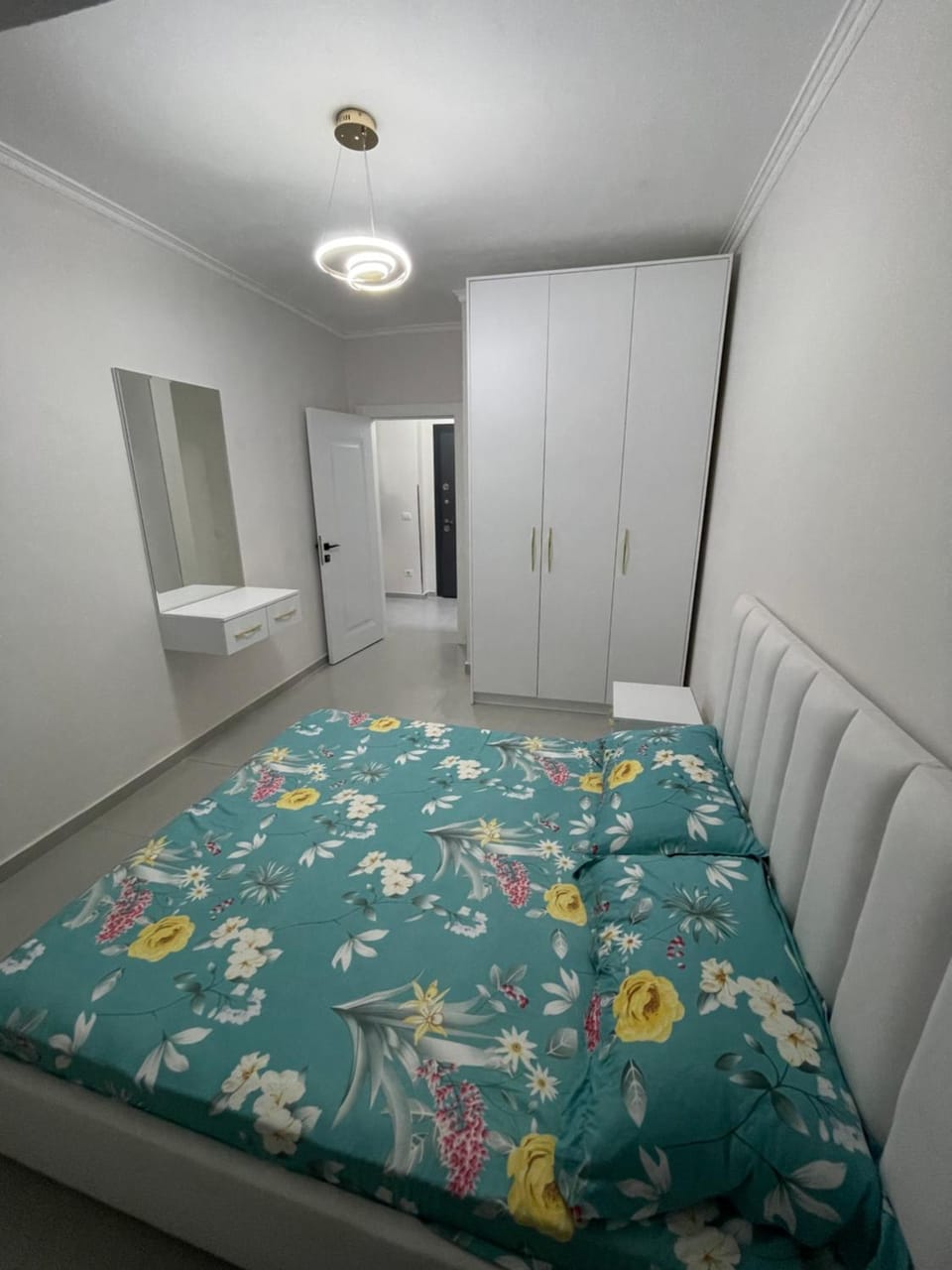 Bed, Photo of the whole room, Bedroom, wardrobe