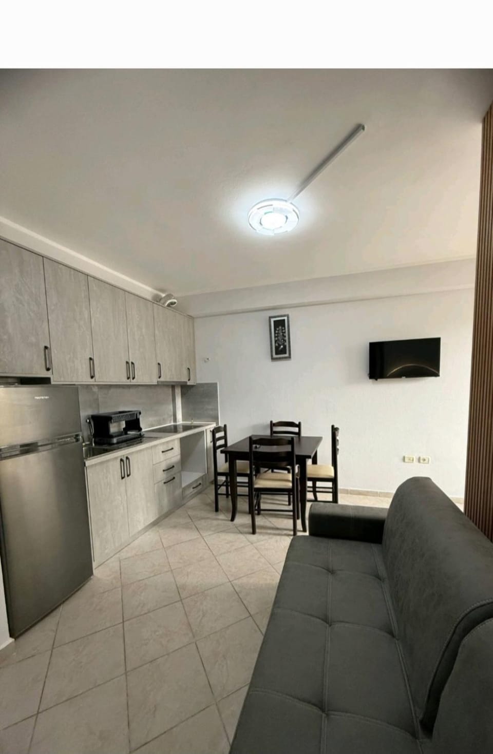 Kitchen or kitchenette, Seating area